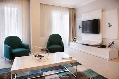 پرمیوم رزیدنس تکسیم اسکوئر