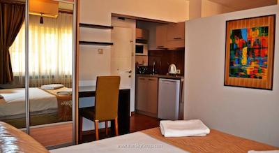 لیوا سوئیت هتل