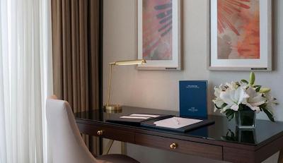 الیت ورد گرند استانبول باسین اکسپرس هتل