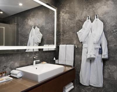 شرایتون گرند استانبول آتاشهیر