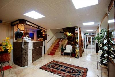 لارا دیاموند