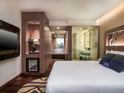 نیووتل بانکوک سوخومویت 20