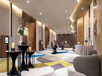 نیووتل بانکوک سوخومویت 20