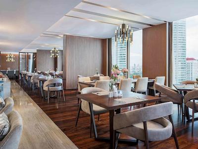 نیووتل بانکوک سوخومویت 20