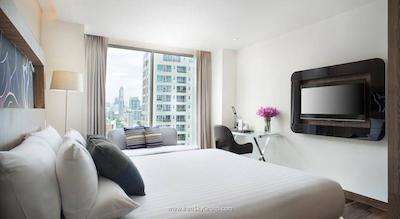 نیووتل بانکوک سوخومویت 20