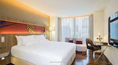 نیووتل بانکوک سوخومویت 20