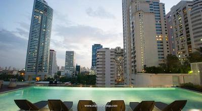 نیووتل بانکوک سوخومویت 20