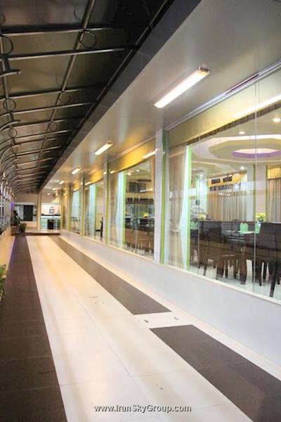 شادی هوم اند رزیدنت