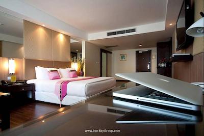 داینستی این گرند