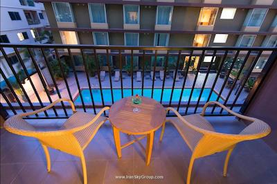 داینستی این گرند