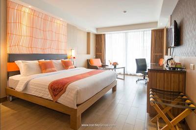 داینستی این گرند