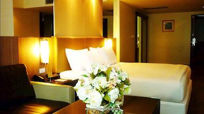 داینستی این گرند