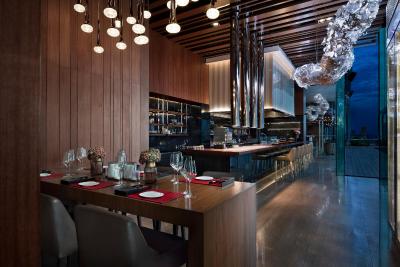 آوانی ریورساید بانکوک هتل