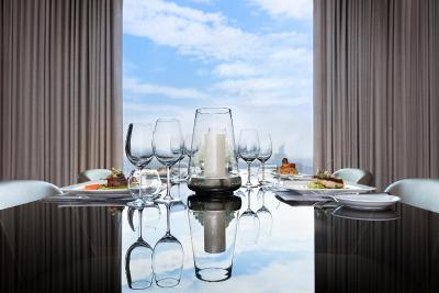 آوانی ریورساید بانکوک هتل