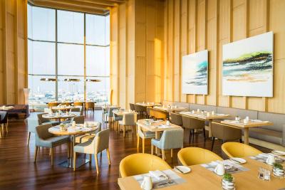 آوانی ریورساید بانکوک هتل