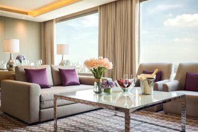 آوانی ریورساید بانکوک هتل