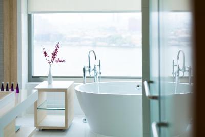 آوانی ریورساید بانکوک هتل