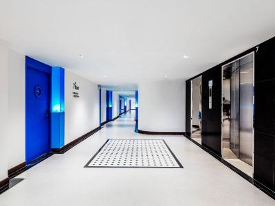 ای-وان نیو وینگ هتل