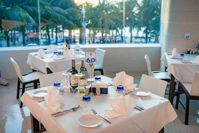 ای-وان نیو وینگ هتل