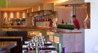 مدیا وان هتل