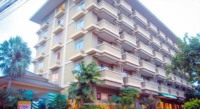 رویال تایکون پلیس هتل