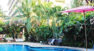 رویال تایکون پلیس هتل