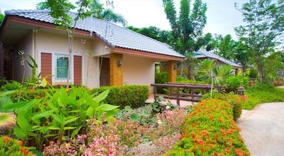 ایستینی ریزورت اند اسپا