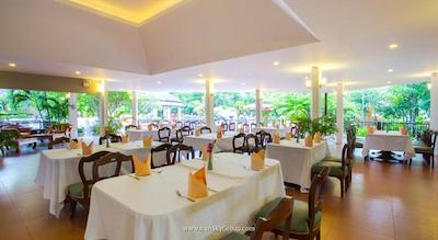 ایستینی ریزورت اند اسپا