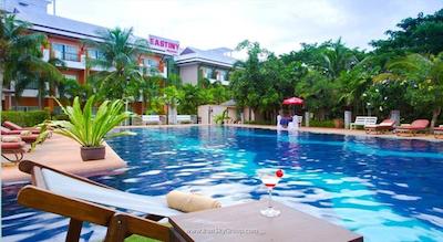 ایستینی ریزورت اند اسپا