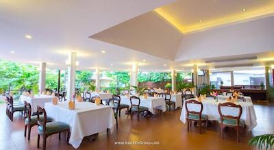 ایستینی ریزورت اند اسپا