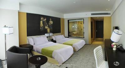 هتلز اند پریفرنس هوالینگ تفلیس