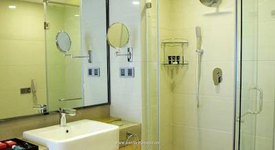 هتلز اند پریفرنس هوالینگ تفلیس