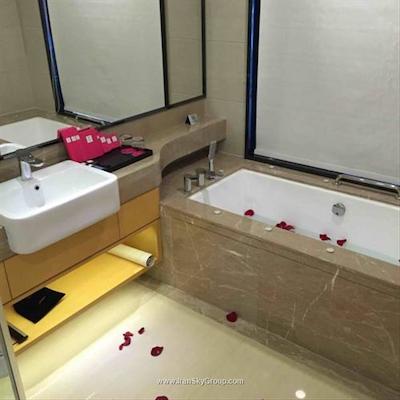 هتلز اند پریفرنس هوالینگ تفلیس