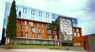 ایوریا این هتل