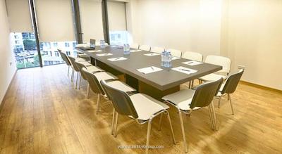 ایوریا این هتل