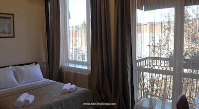 هتل ات مترو