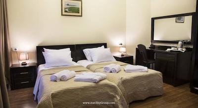 هتل ات مترو