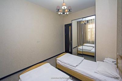 ایروان هاستل