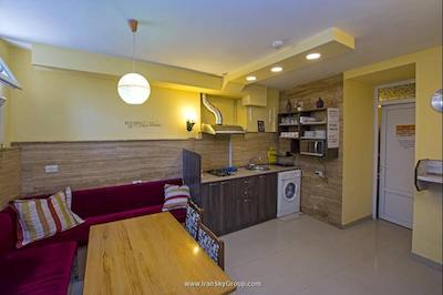 ایروان هاستل