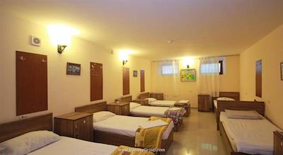 ایروان هاستل