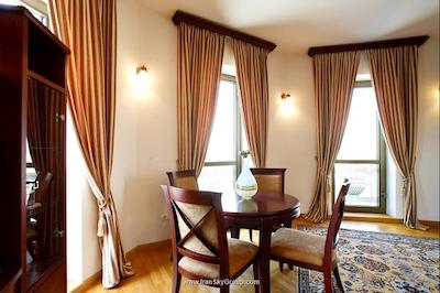 لاتار هتل کمپلکس