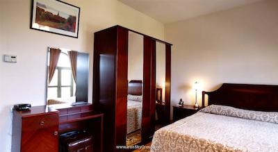 لاتار هتل کمپلکس