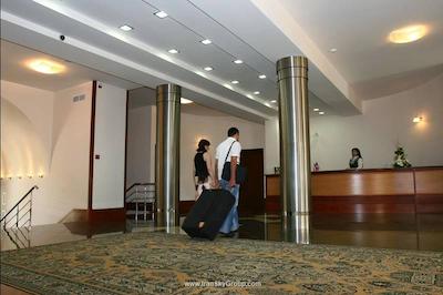 لاتار هتل کمپلکس