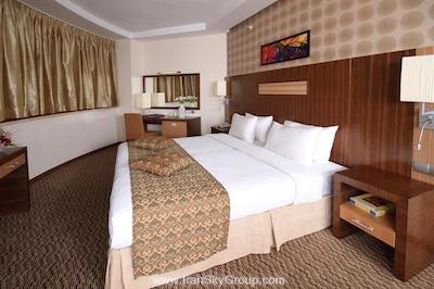 اویو 482 سان اند سندز دانتون