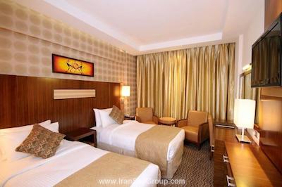 اویو 482 سان اند سندز دانتون