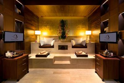 سنتارا گرند بیچ ریزورت پوکت