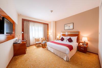 لندمارک گرند دیره