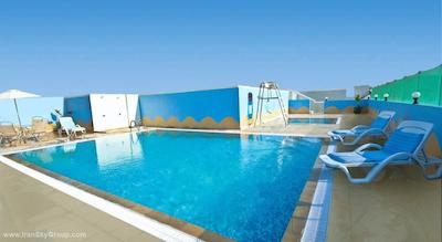 گلدن اسکوئر سوئیت