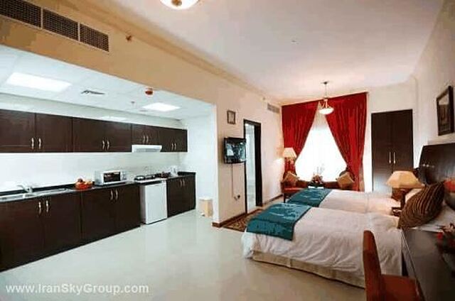گلدن اسکوئر سوئیت