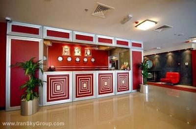 گلدن اسکوئر سوئیت